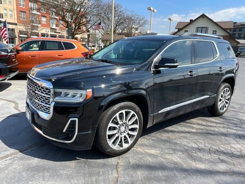Used 2021 GMC Acadia Denali w/ Denali Technology Package image 3