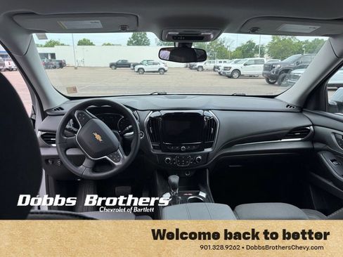 Used 2021 Chevrolet Traverse LT FWD image 15
