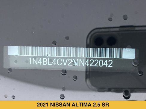 Used 2021 Nissan Altima 2.5 SR w/ SR Premium Package FWD image 16