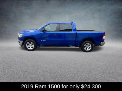 Used 2019 RAM 1500 Tradesman AWD/4WD image 2