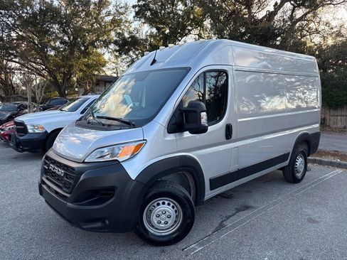 Used 2025 RAM ProMaster 3500 FWD image 2
