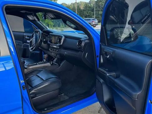 Used 2019 Toyota Tacoma TRD Pro AWD/4WD image 6