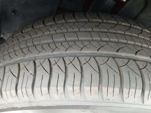 Certified 2023 Jeep Grand Cherokee Limited image 17