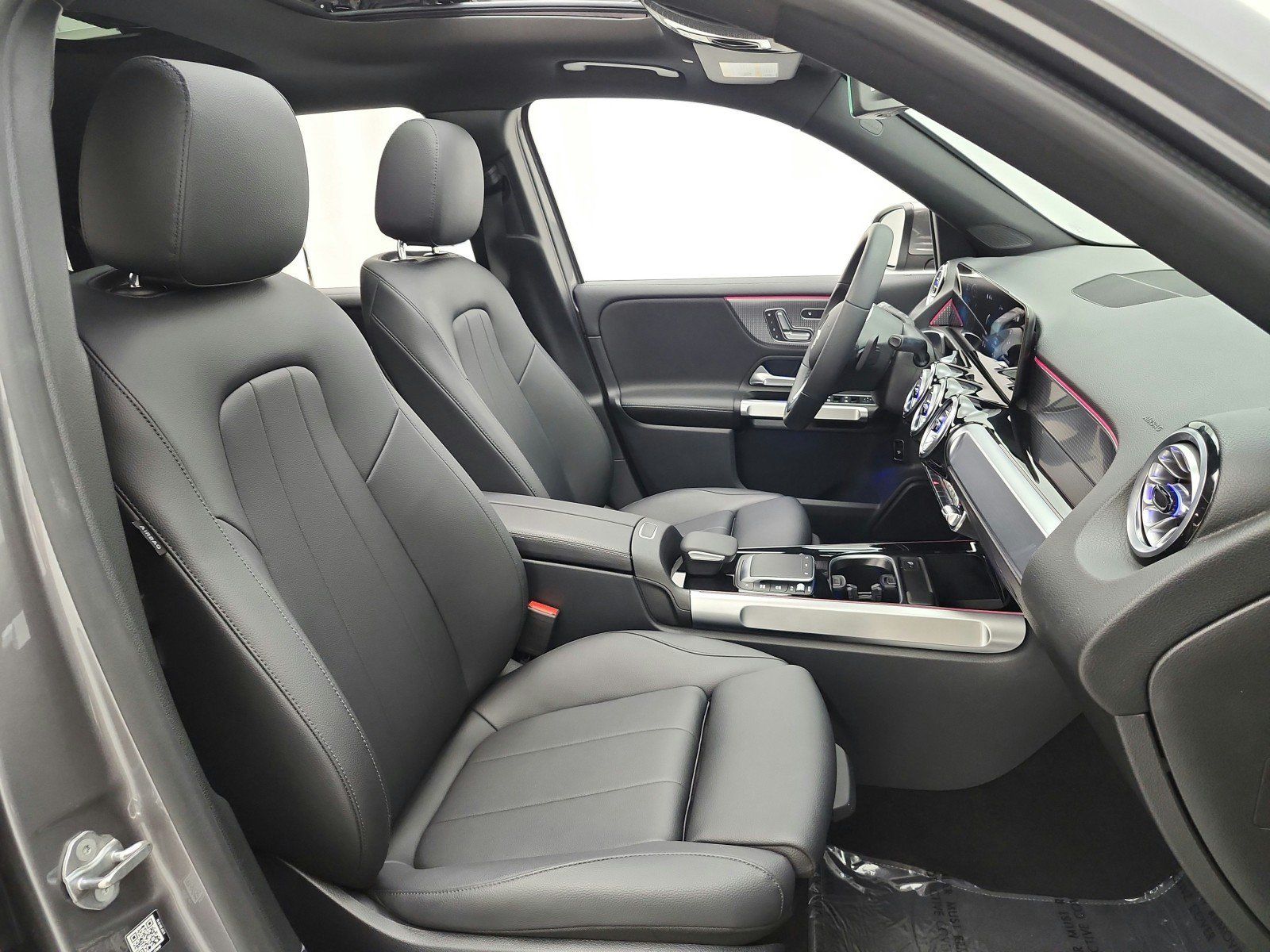 Used 2022 Mercedes-Benz GLB 250 image 19