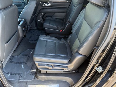 Used 2021 Chevrolet Suburban Z71 w/ Z71 Off-Road Package image 11