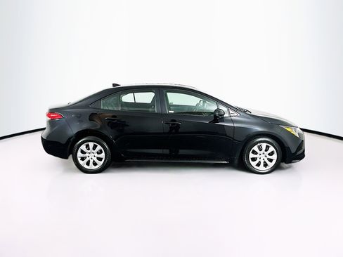 Used 2025 Toyota Corolla LE image 10