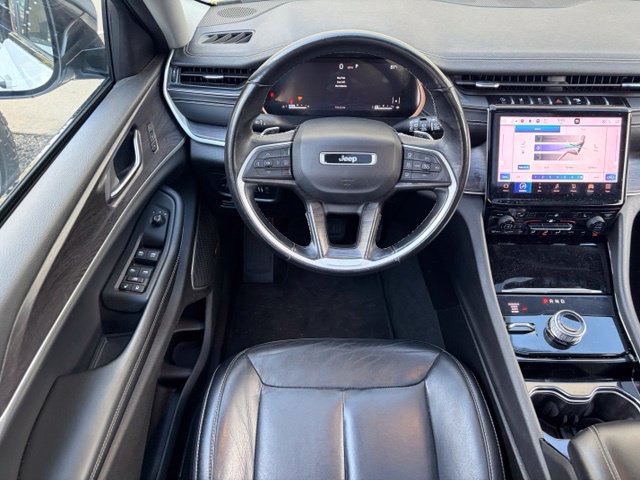 Used 2021 Jeep Grand Cherokee L Limited AWD/4WD image 13