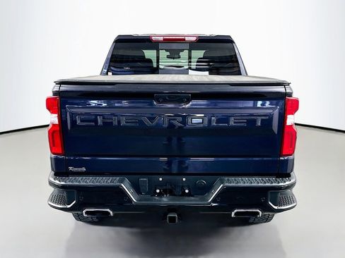 Used 2022 Chevrolet Silverado 1500 LT Trail Boss w/ Convenience Package II AWD/4WD image 6