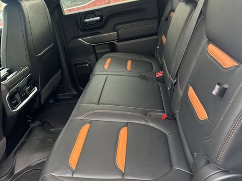 Used 2022 GMC Sierra 2500 AT4 w/ Gooseneck/5TH Wheel Package image 12