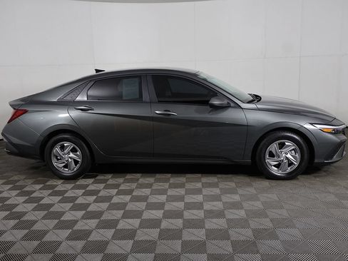 Used 2026 Hyundai Elantra SE w/ Cargo Package FWD image 13