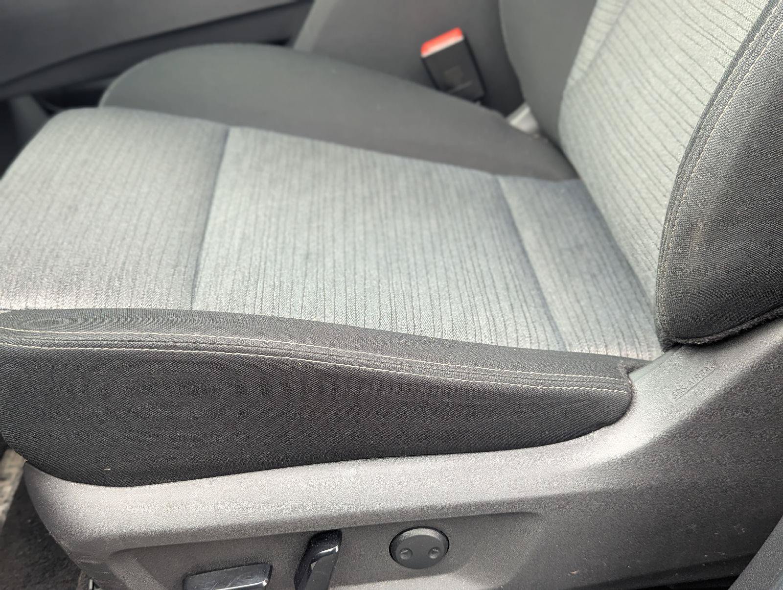 Used 2023 Nissan Rogue SV AWD/4WD image 19