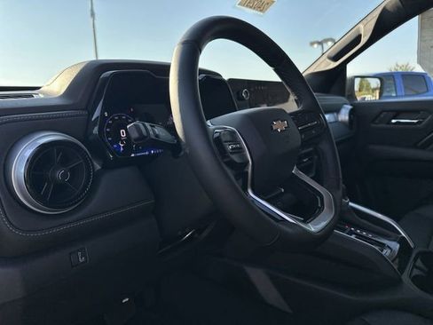 Certified 2024 Chevrolet Colorado LT w/ LT Convenience Package III image 10