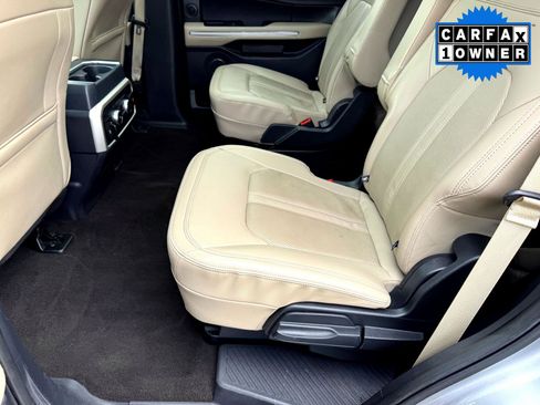 Used 2023 Ford Expedition Limited image 20