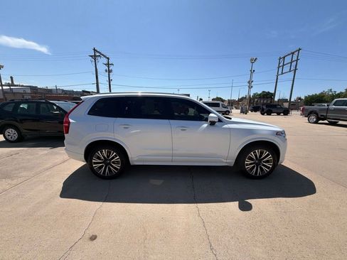 Used 2022 Volvo XC90 T6 Momentum w/ Advanced Package AWD/4WD image 2