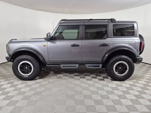 Used 2023 Ford Bronco Badlands w/ Sasquatch Package AWD/4WD image 6