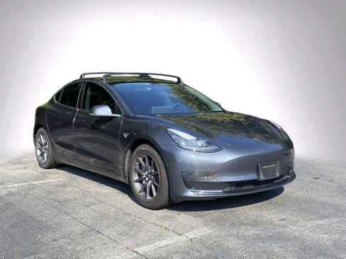 Used 2018 Tesla Model 3 Long Range AWD/4WD image 2