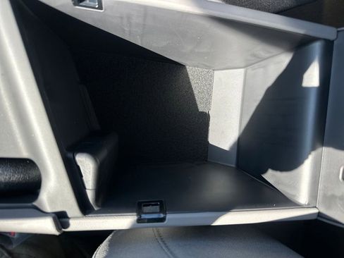 Used 2026 Hyundai Elantra SE image 29