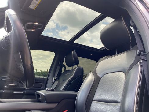 Used 2022 RAM 1500 Laramie w/ Sport Appearance Package image 24