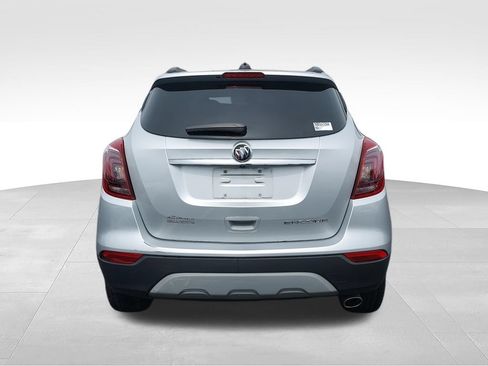 Used 2022 Buick Encore Preferred w/ Safety Package FWD image 9