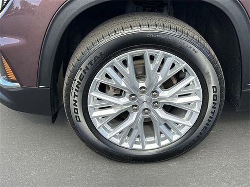 Used 2024 GMC Acadia Elevation image 32