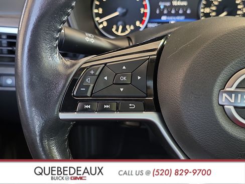 Used 2023 Nissan Altima 2.5 SL FWD image 14