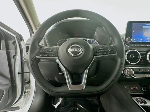Used 2024 Nissan Sentra SV image 13