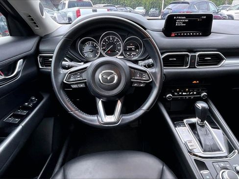 Used 2019 MAZDA CX-5 Touring image 5