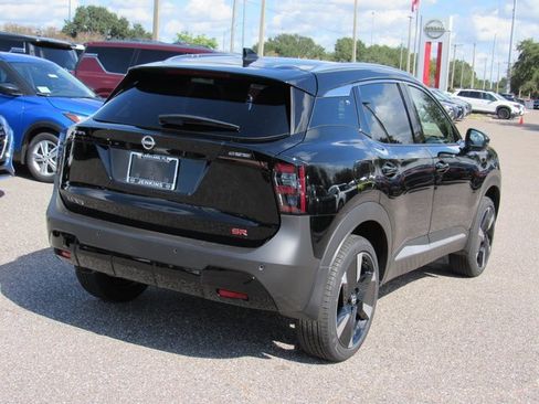 New 2026 Nissan Kicks SR image 3