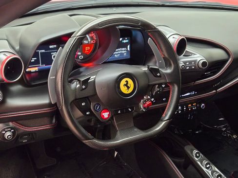 Used 2020 Ferrari F8 Tributo image 33