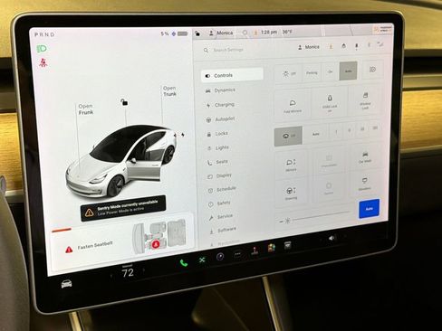 Used 2022 Tesla Model Y Performance image 29