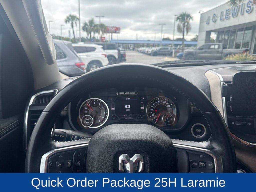 Used 2022 RAM 1500 Laramie AWD/4WD image 11
