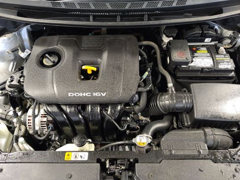 Used 2017 Kia Forte LX image 30