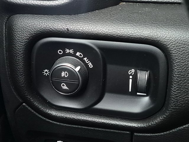 Used 2023 RAM 1500 Big Horn RWD image 10