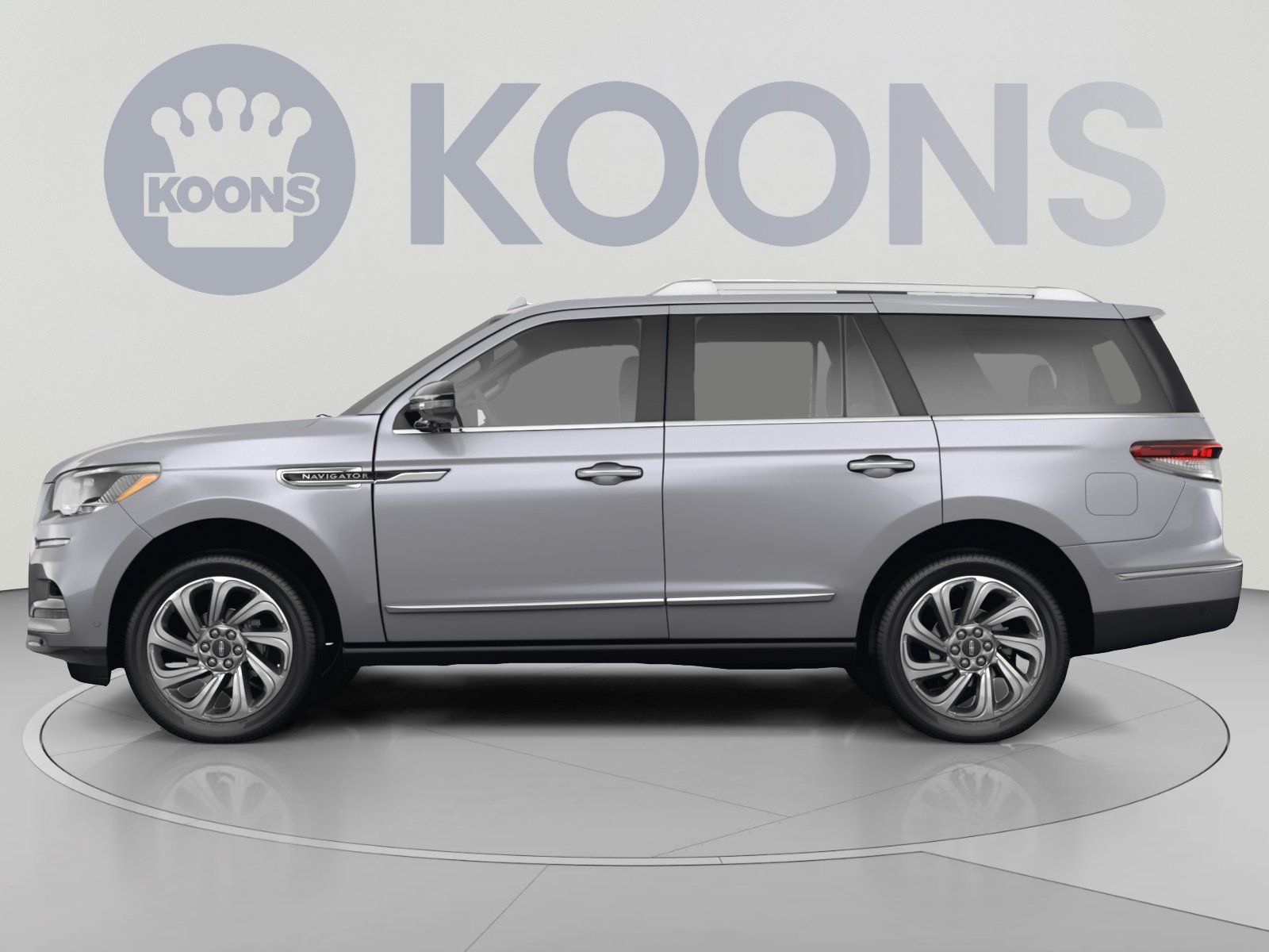 Used 2024 Lincoln Navigator Reserve AWD/4WD image 2