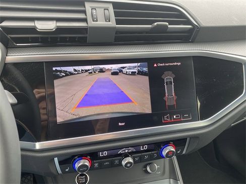 Used 2025 Audi Q3 2.0T Premium w/ Convenience Package image 30