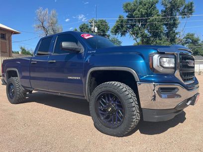 Used 2017 GMC Sierra 1500 4x4 Double Cab w/ Sierra Convenience Package