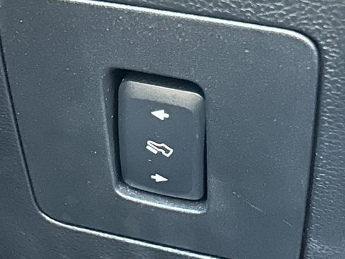 Used 2016 Ford F150 Limited w/ Trailer Tow Package image 28