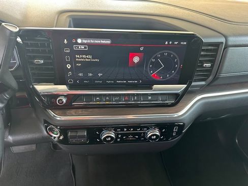 Used 2025 GMC Sierra 1500 SLT RWD image 23