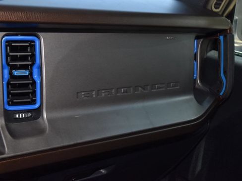 Used 2022 Ford Bronco Outer Banks AWD/4WD image 36