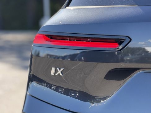 Used 2026 BMW iX xDrive45 w/ Climate Comfort Package image 15