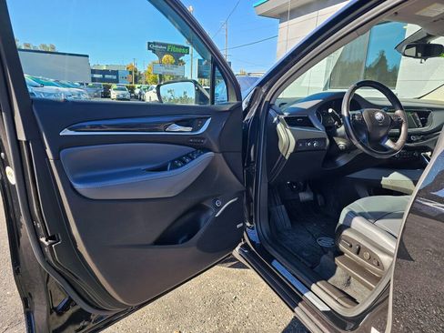 Used 2021 Buick Enclave Premium image 25
