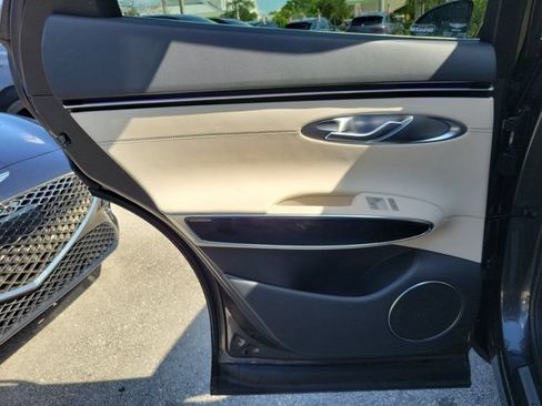 Certified 2026 Genesis GV70 2.5T AWD/4WD image 8