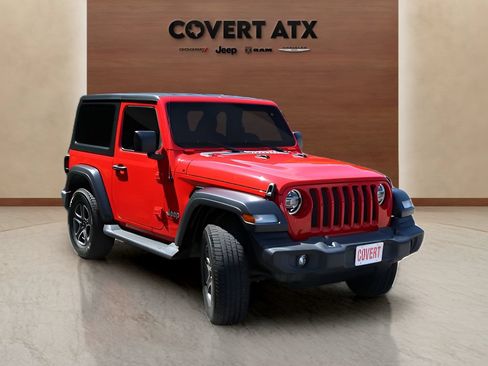 Used 2020 Jeep Wrangler Sport AWD/4WD image 7