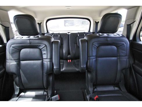 Used 2022 Lincoln Aviator Reserve w/ Elements Package Plus RWD image 11
