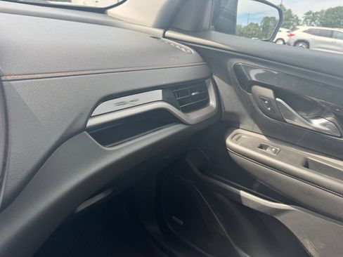 Used 2023 GMC Terrain AT4 w/ Infotainment Package II AWD/4WD image 21