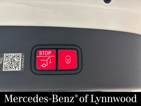 Used 2026 Mercedes-Benz GLC 300 4MATIC image 6