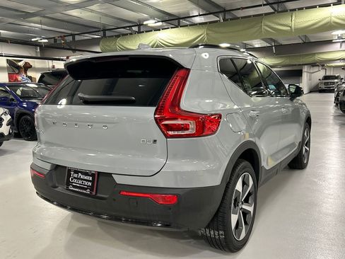 Used 2026 Volvo XC40 B5 Core w/ Protection Package Premier image 2