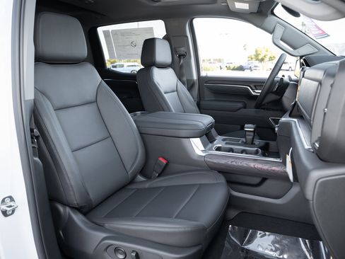 New 2026 GMC Sierra 1500 SLT w/ SLT Premium Plus Package image 80