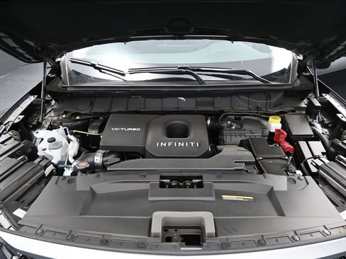 New 2026 INFINITI QX60 Luxe w/ Family Package image 9