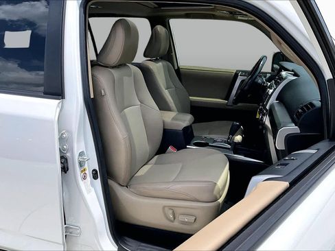 Used 2014 Toyota 4Runner SR5 Premium RWD image 9